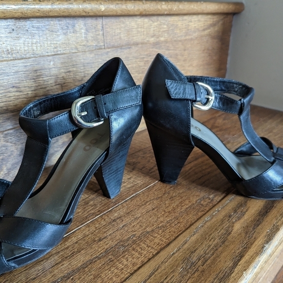 Black leather heels by Me Too, Danika woman's Size 7.5 - Picture 8 of 13